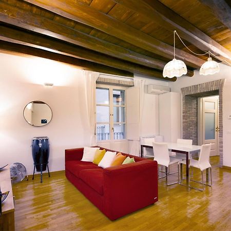 Suite Martini Al Castello Каляри Екстериор снимка