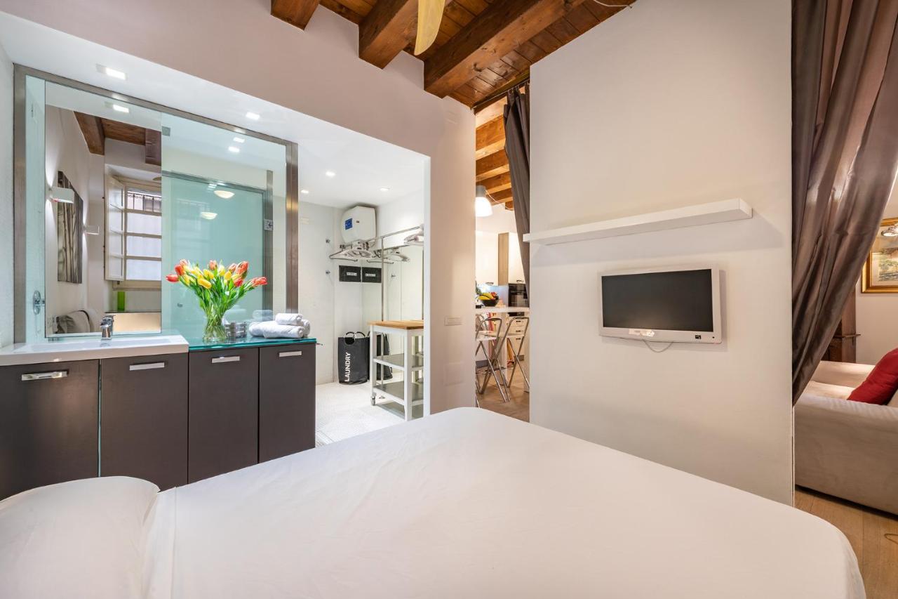 Suite Martini Al Castello Каляри Екстериор снимка