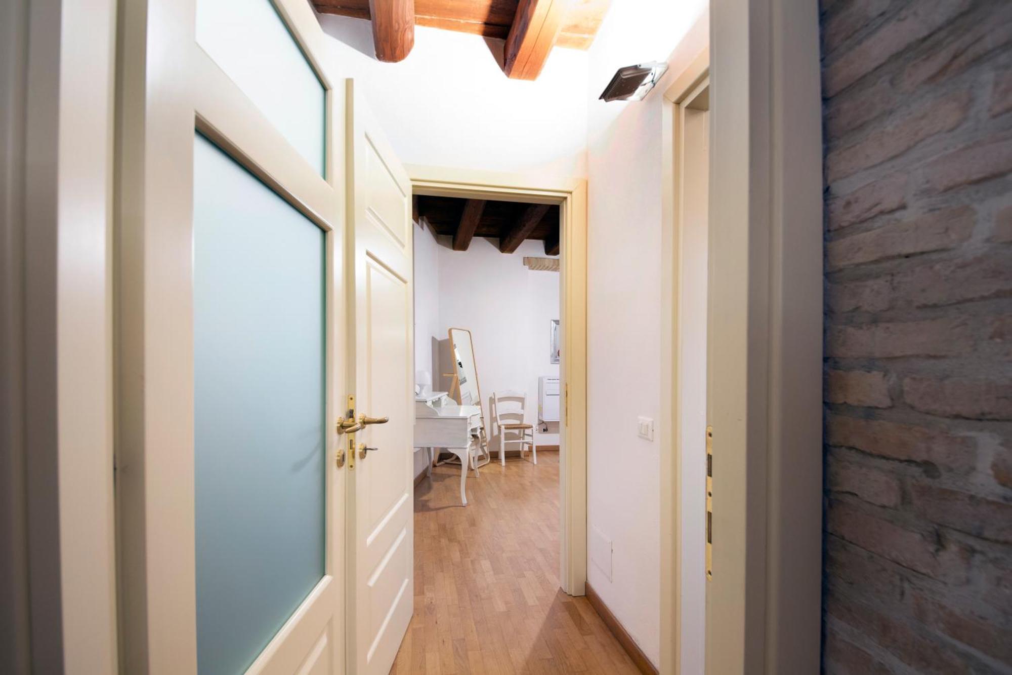 Suite Martini Al Castello Каляри Стая снимка